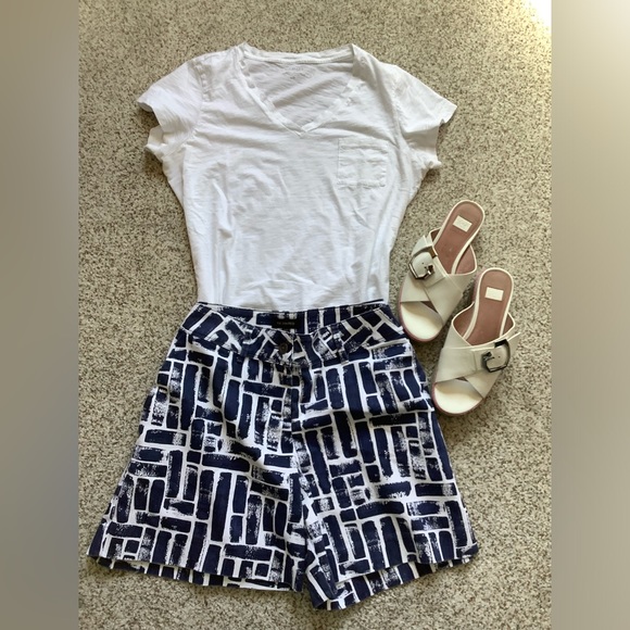 NWOT🫐 The Limited Women's Tailored Shorts - Picture 3 of 14